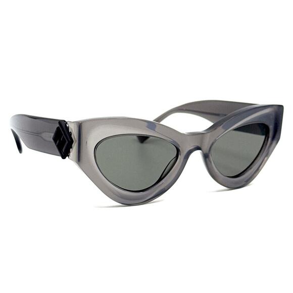 NEW!!! FENDI Sunglasses FE40146I 20A Authentic - Picture 2 of 11